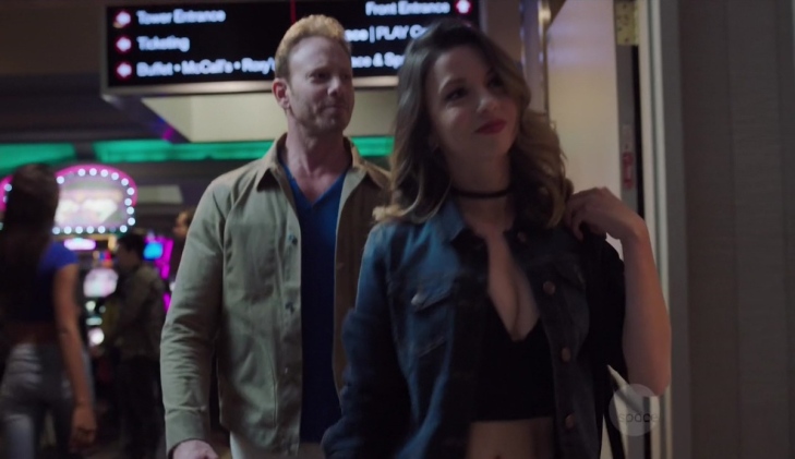 Masiela Lusha le tette sono visibili 36