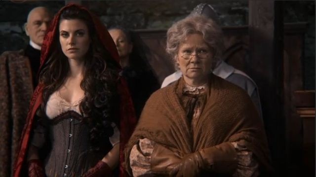 Meghan Ory figa
