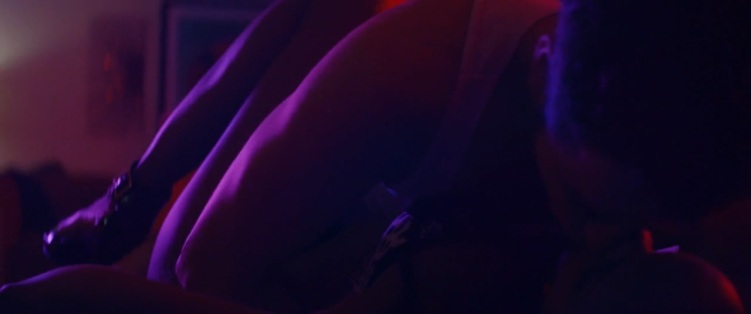 Mekia Cox intimo fotografie