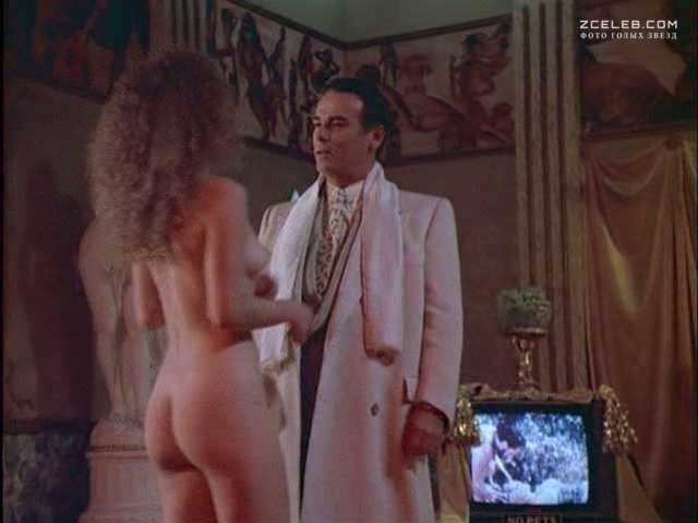 Nancy Travis: le foto esplicite, il nudo e il seducente culo della famosa attrice