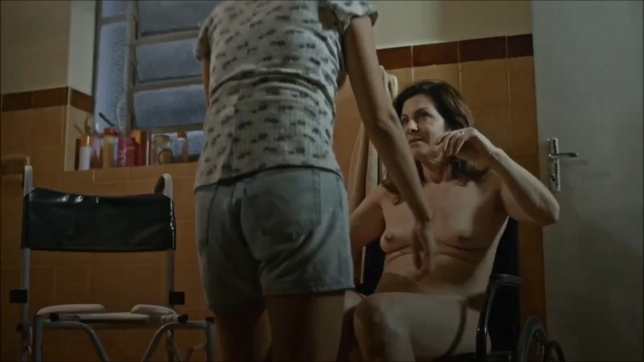 Naura Schneider foto nuda 79