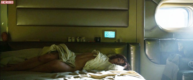 Noomi Rapace tette 68
