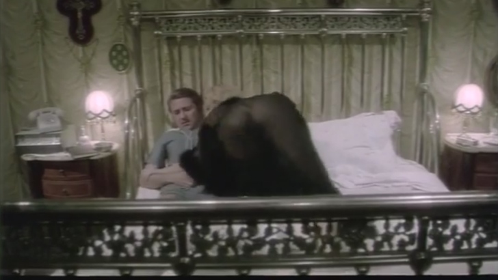 Paola Quattrini seno nudo 92