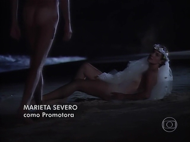 Patricia Naves senza biancheria intima