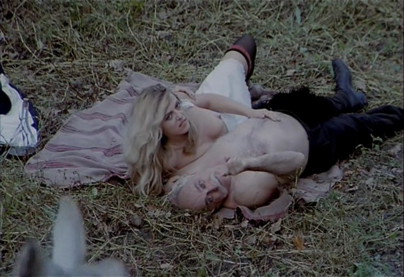 Perica Martinovic: foto intime e la controversia delle immagini del seno nudo in rete