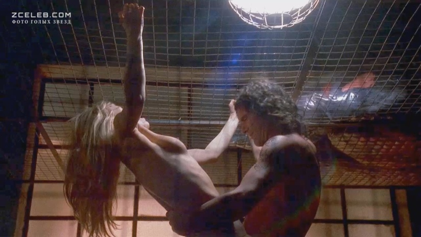 Rebecca De Mornay seno nudo