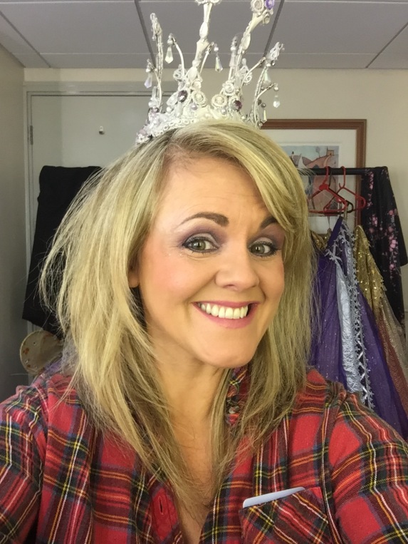 Sally Lindsay intimo fotografie