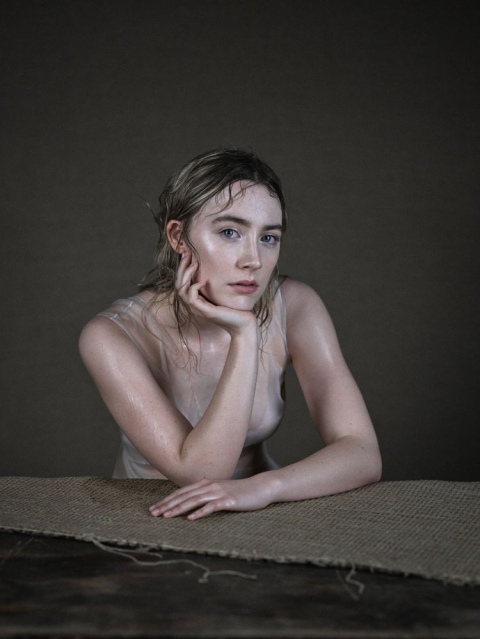 Saoirse Ronan dentro biancheria intima