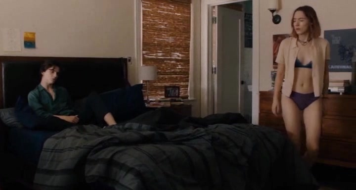 Saoirse Ronan le tette sono visibili