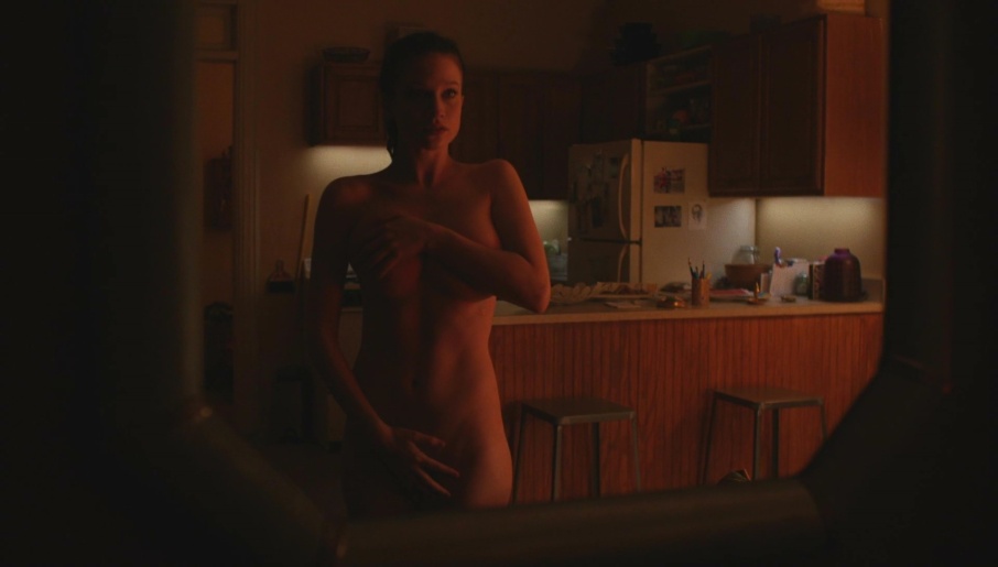 Sarah Hay: sensuali fotografie intime e suggestive pose che catturano lattenzione
