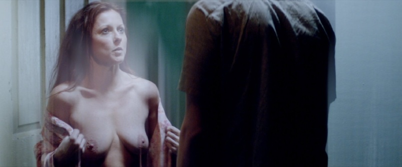 Simone Buchanan senza biancheria intima 30