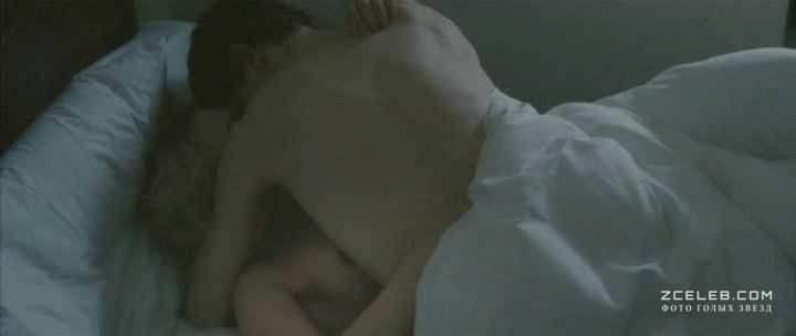 Sophia Myles con la gonna corta