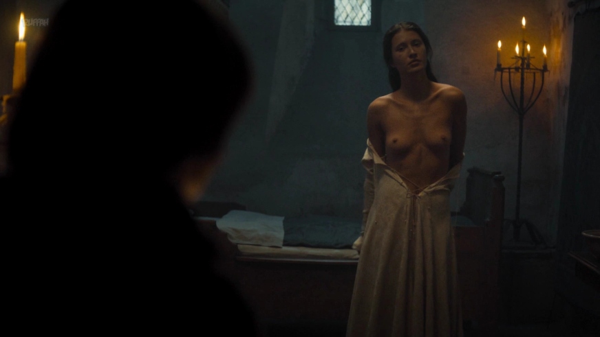 Sophie Strobele nudo