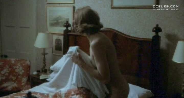 Eleganza e sensualità di Vanessa Redgrave: Scatti ravvicinati tra gambe, lingerie e gonne corte