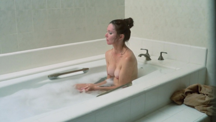 Veronica Paul seno nudo 62