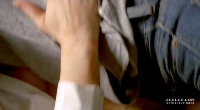 Victoria Tennant con la gonna corta 70